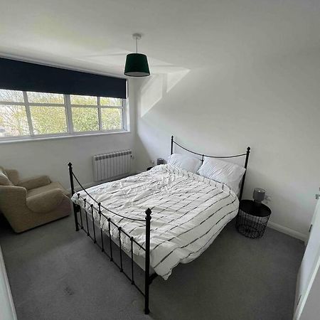 2 Bed City Centre Flat Bath Buitenkant foto