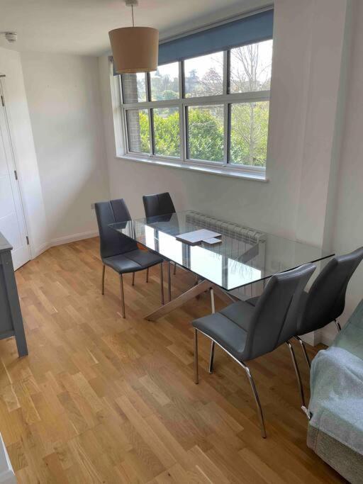 2 Bed City Centre Flat Bath Buitenkant foto