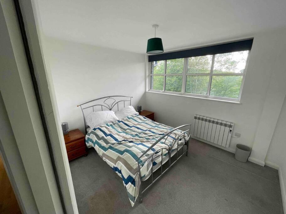 2 Bed City Centre Flat Bath Buitenkant foto